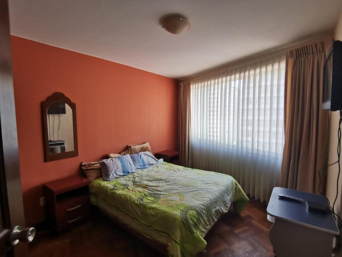 Dpto. Isabela La Catolica Apartamento *